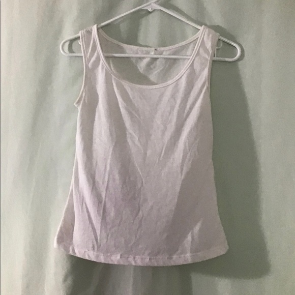 SHIRT BUNDLE!! 5 tops, tees/tank, comfy, cute, not perfect but serviceable. - Picture 9 of 16